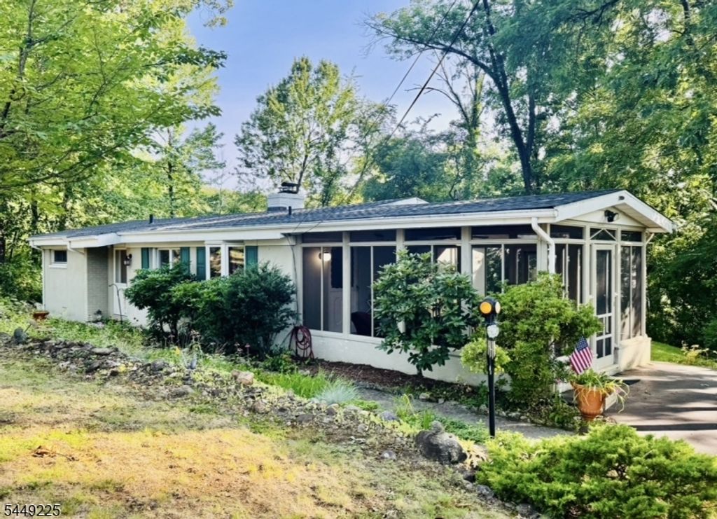 53 Old Wood Rd, Morris Plains Boro, NJ 07950 — photo 4