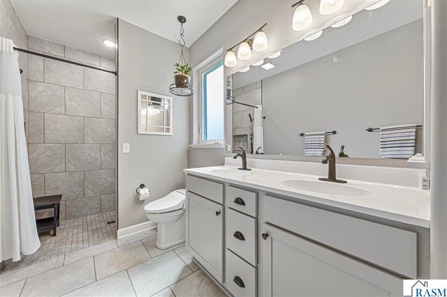 813 Tranquility Trail, Mankato, MN 56001