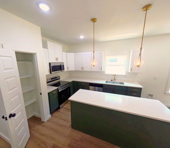 286 10th Street, Paris, TX 75460