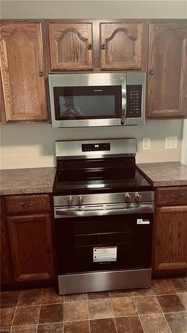 1221 West AVE, Hampton, VA 23669