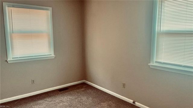 1221 West AVE, Hampton, VA 23669