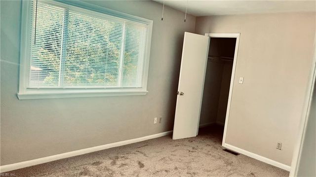 1221 West AVE, Hampton, VA 23669