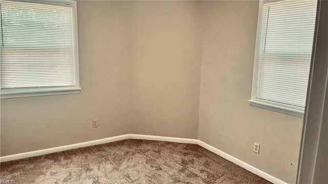 1221 West AVE, Hampton, VA 23669