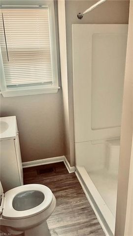 1221 West AVE, Hampton, VA 23669