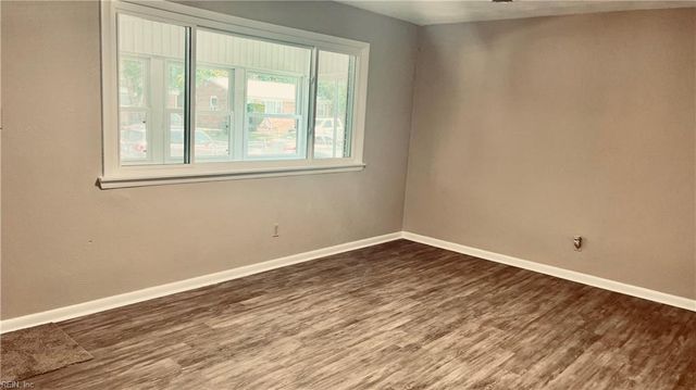 1221 West AVE, Hampton, VA 23669