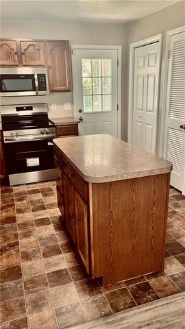 1221 West AVE, Hampton, VA 23669