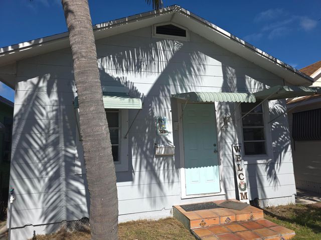329 S M Street, Lake Worth Beach, FL 33460