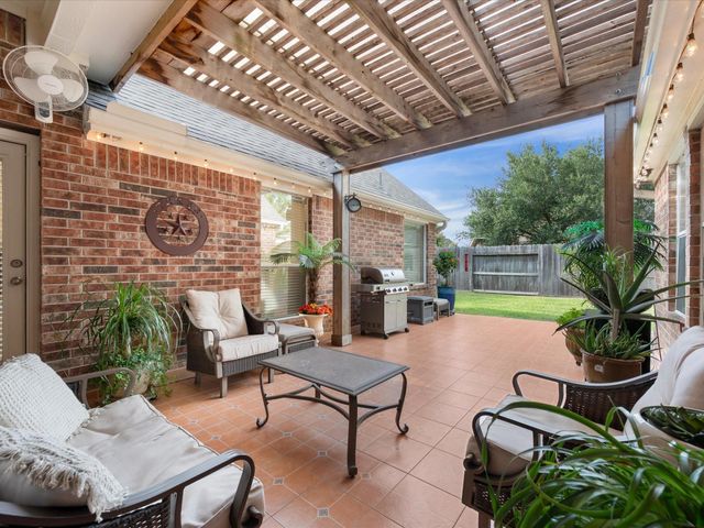 9414 Skipping Stone Lane, Houston, TX 77064