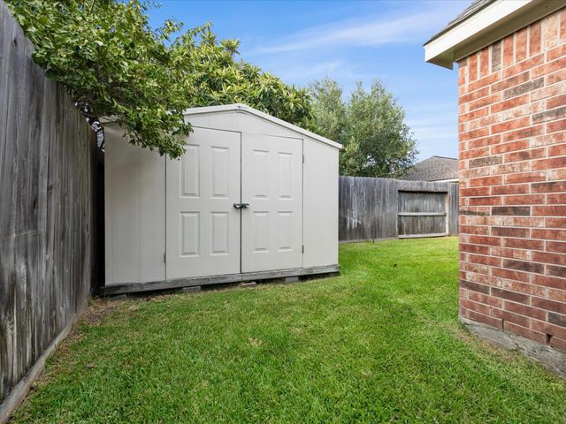 9414 Skipping Stone Lane, Houston, TX 77064