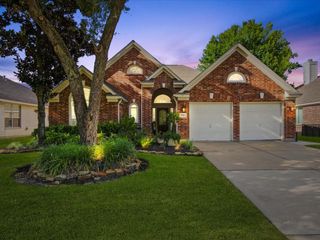 9414 Skipping Stone Lane, Houston, TX 77064