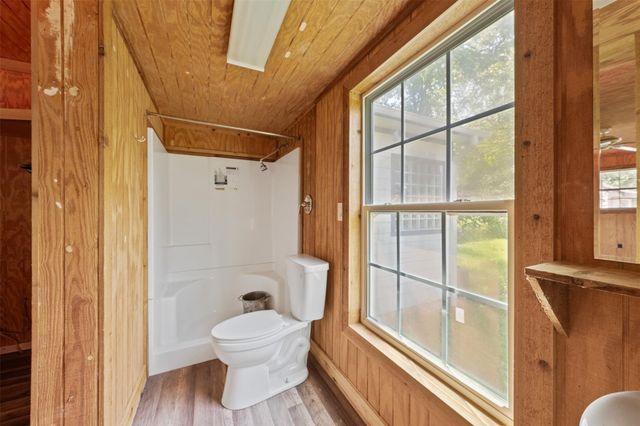 714 Shawnee, Conroe, TX 77316
