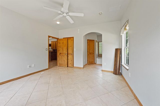714 Shawnee, Conroe, TX 77316
