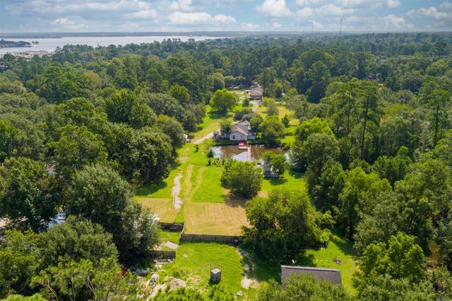 714 Shawnee, Conroe, TX 77316