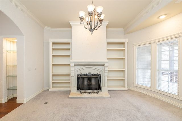 2865 N Dorchester Drive, Fayetteville, AR 72703