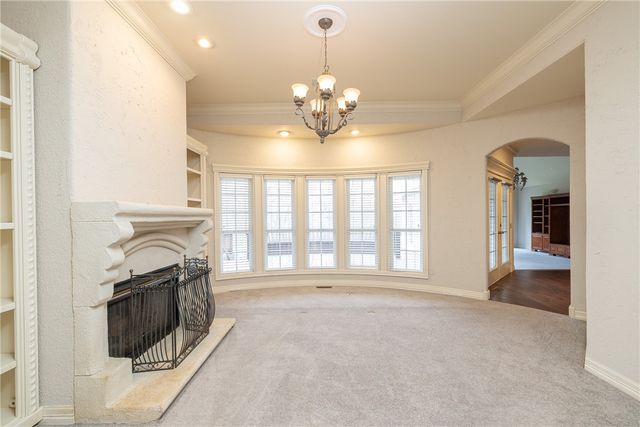 2865 N Dorchester Drive, Fayetteville, AR 72703