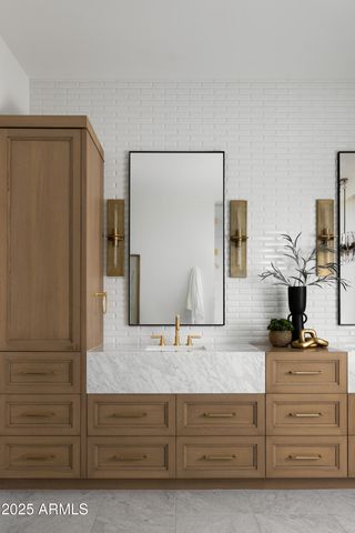 6512 E HUMMINGBIRD Lane, Paradise Valley, AZ 85253