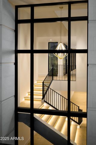 6512 E HUMMINGBIRD Lane, Paradise Valley, AZ 85253