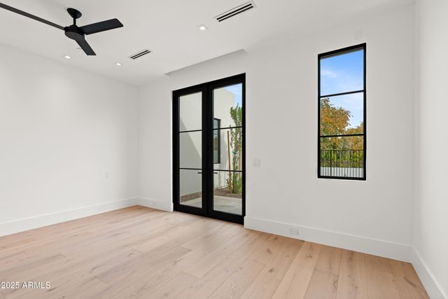 6512 E HUMMINGBIRD Lane, Paradise Valley, AZ 85253