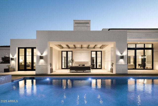 6512 E HUMMINGBIRD Lane, Paradise Valley, AZ 85253