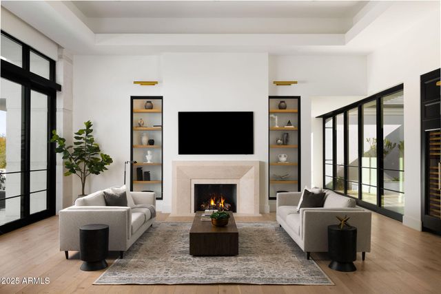 6512 E HUMMINGBIRD Lane, Paradise Valley, AZ 85253