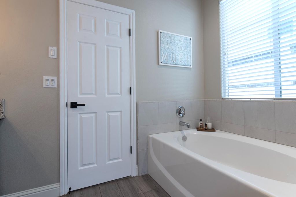 Image 34 of property listing at 3941 Sussex Avenue, Clovis, CA 93619