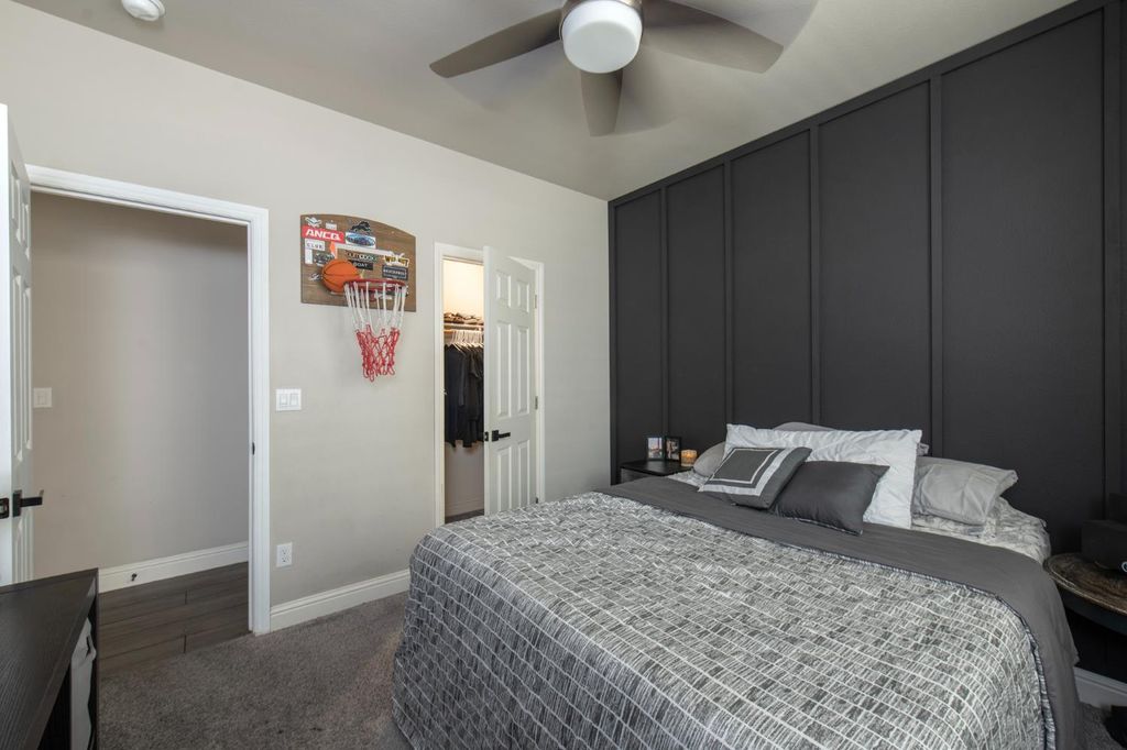 Image 45 of property listing at 3941 Sussex Avenue, Clovis, CA 93619