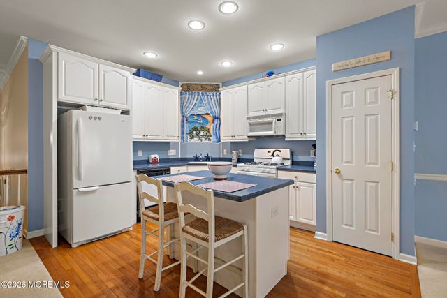 56 Ocean Breeze Court, Manahawkin, NJ 08050