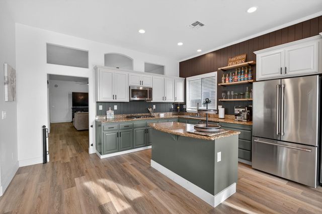 970 Monterey Way, Plumas Lake, CA 95961