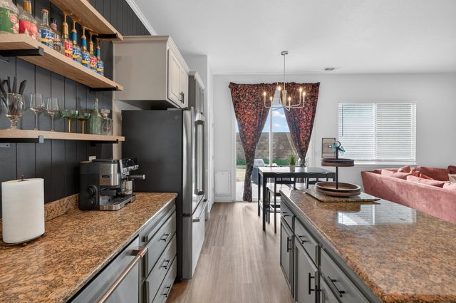 970 Monterey Way, Plumas Lake, CA 95961