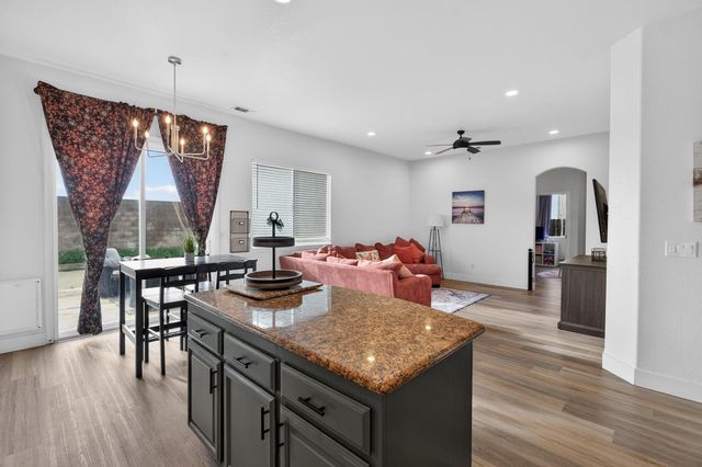 970 Monterey Way, Plumas Lake, CA 95961