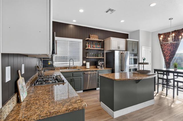 970 Monterey Way, Plumas Lake, CA 95961