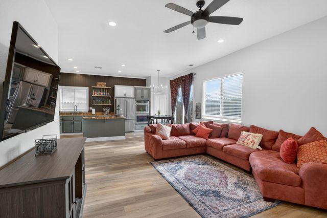 970 Monterey Way, Plumas Lake, CA 95961