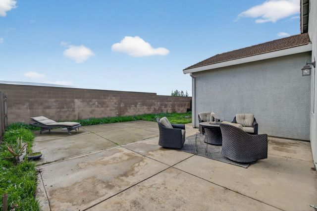 970 Monterey Way, Plumas Lake, CA 95961