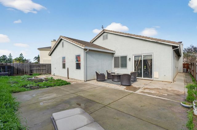 970 Monterey Way, Plumas Lake, CA 95961