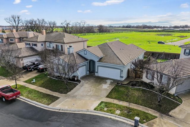 970 Monterey Way, Plumas Lake, CA 95961