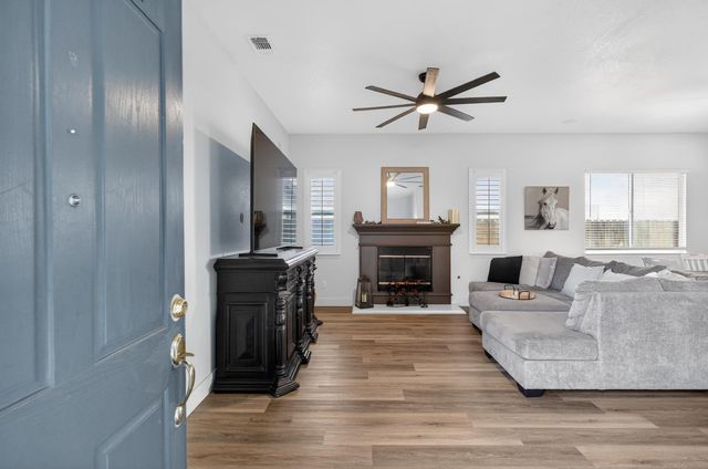 970 Monterey Way, Plumas Lake, CA 95961