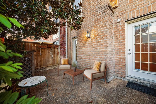 1024 Augusta Drive 1024, Houston, TX 77057