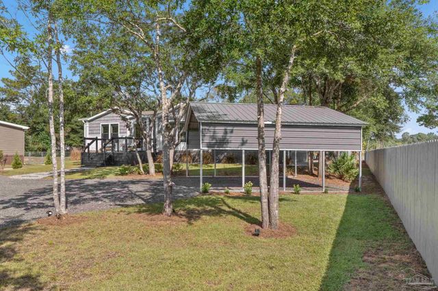 7984 Twin Lake Dr, Milton, FL 32583