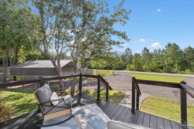 7984 Twin Lake Dr, Milton, FL 32583