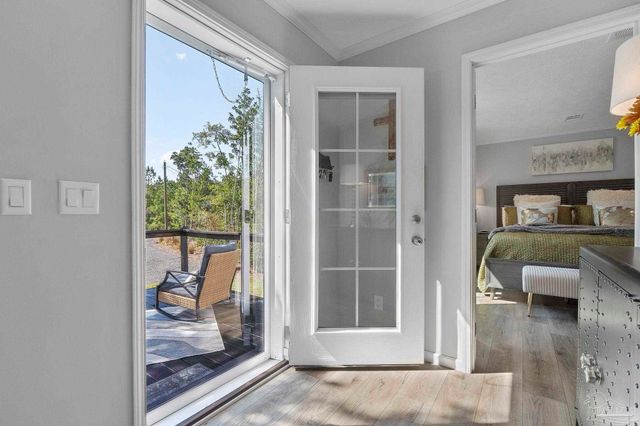 7984 Twin Lake Dr, Milton, FL 32583