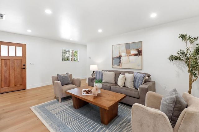 3765 Y St, Sacramento, CA 95817