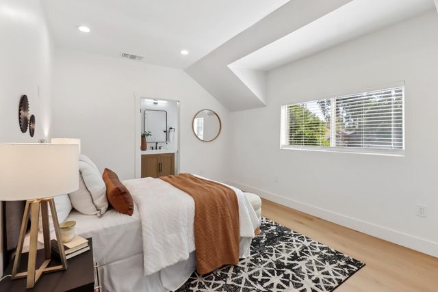 3765 Y St, Sacramento, CA 95817
