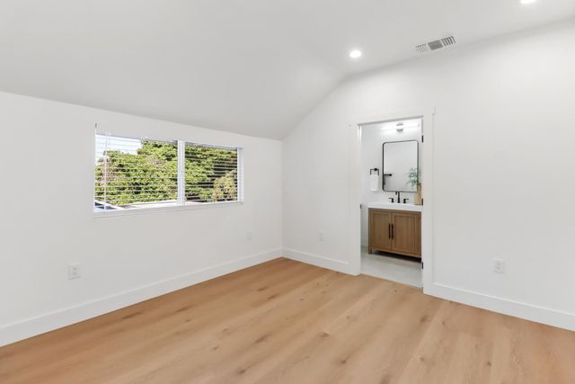 3765 Y St, Sacramento, CA 95817