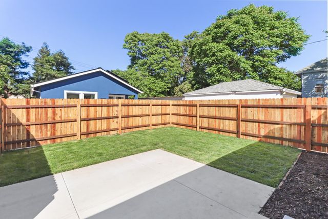 3765 Y St, Sacramento, CA 95817