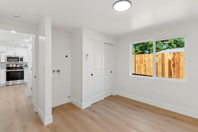 3765 Y St, Sacramento, CA 95817