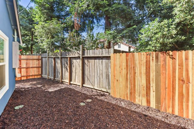 3765 Y St, Sacramento, CA 95817