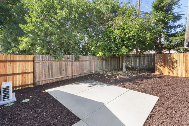 3765 Y St, Sacramento, CA 95817