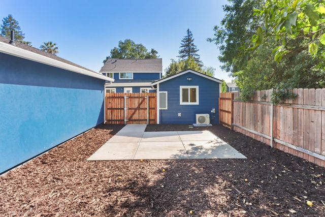 3765 Y St, Sacramento, CA 95817