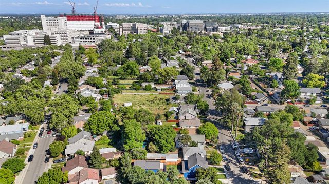 3765 Y St, Sacramento, CA 95817