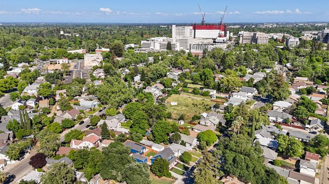 3765 Y St, Sacramento, CA 95817